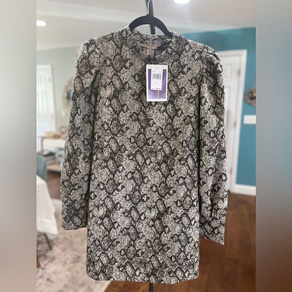 Andamane Printed Mini Dress w/ Tags
Size: S - Picture 2 of 6